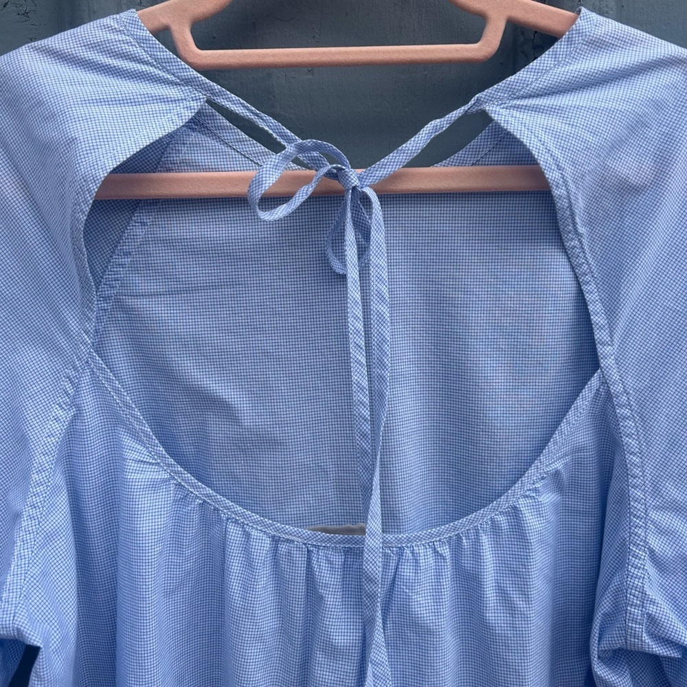 Everlane Windowpane Check Circle Open Back Blouse, size 8 - Picture 6 of 9